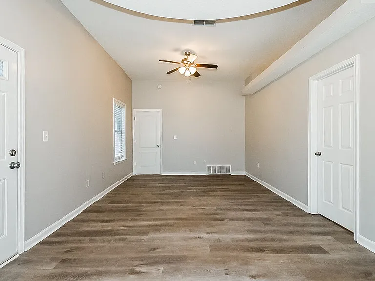 6157 Braybourne Main — Photo 14