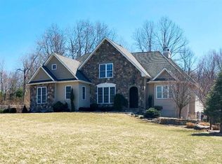 11 Timber Trl, Carmel, NY 10512