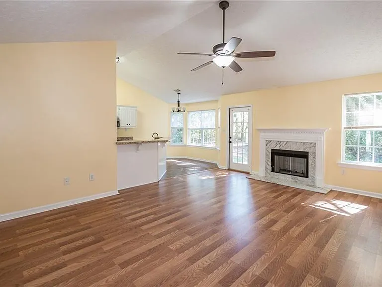 118 Jimmy Reynolds Dr — Photo 5