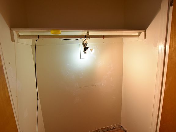 4th image of 421 E 142nd St #2