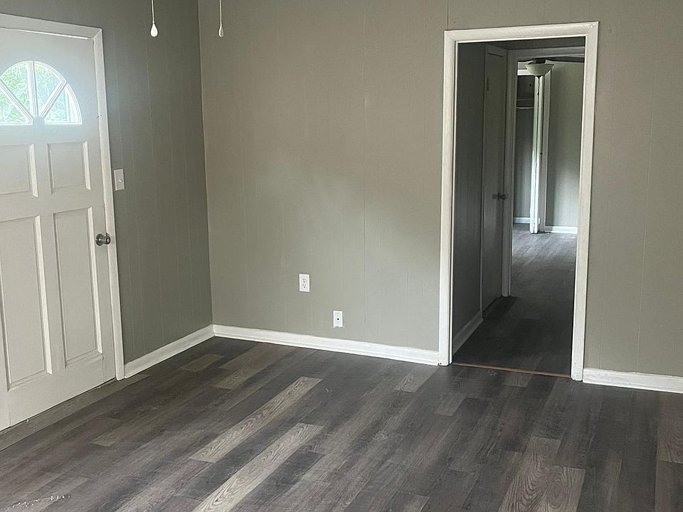 1st image of 407 W 33rd St