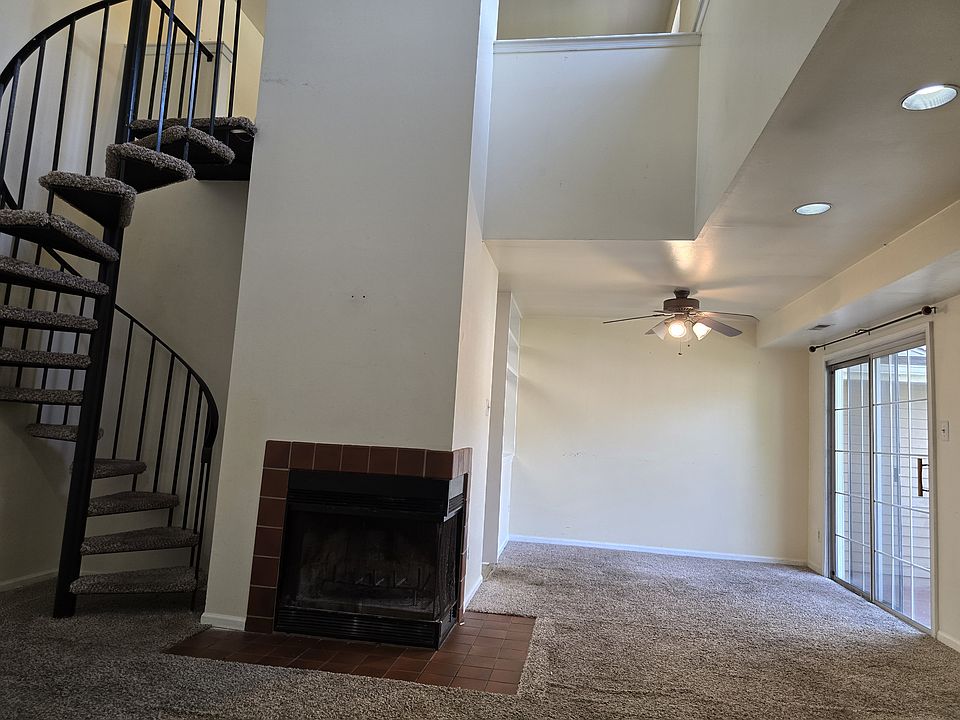 Common living/dining space