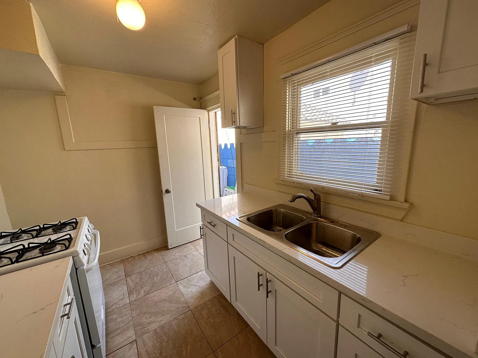 1 bed, $1,995 — Photo 3