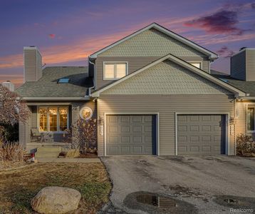 607 S Crooks Rd, Clawson, MI, 48017