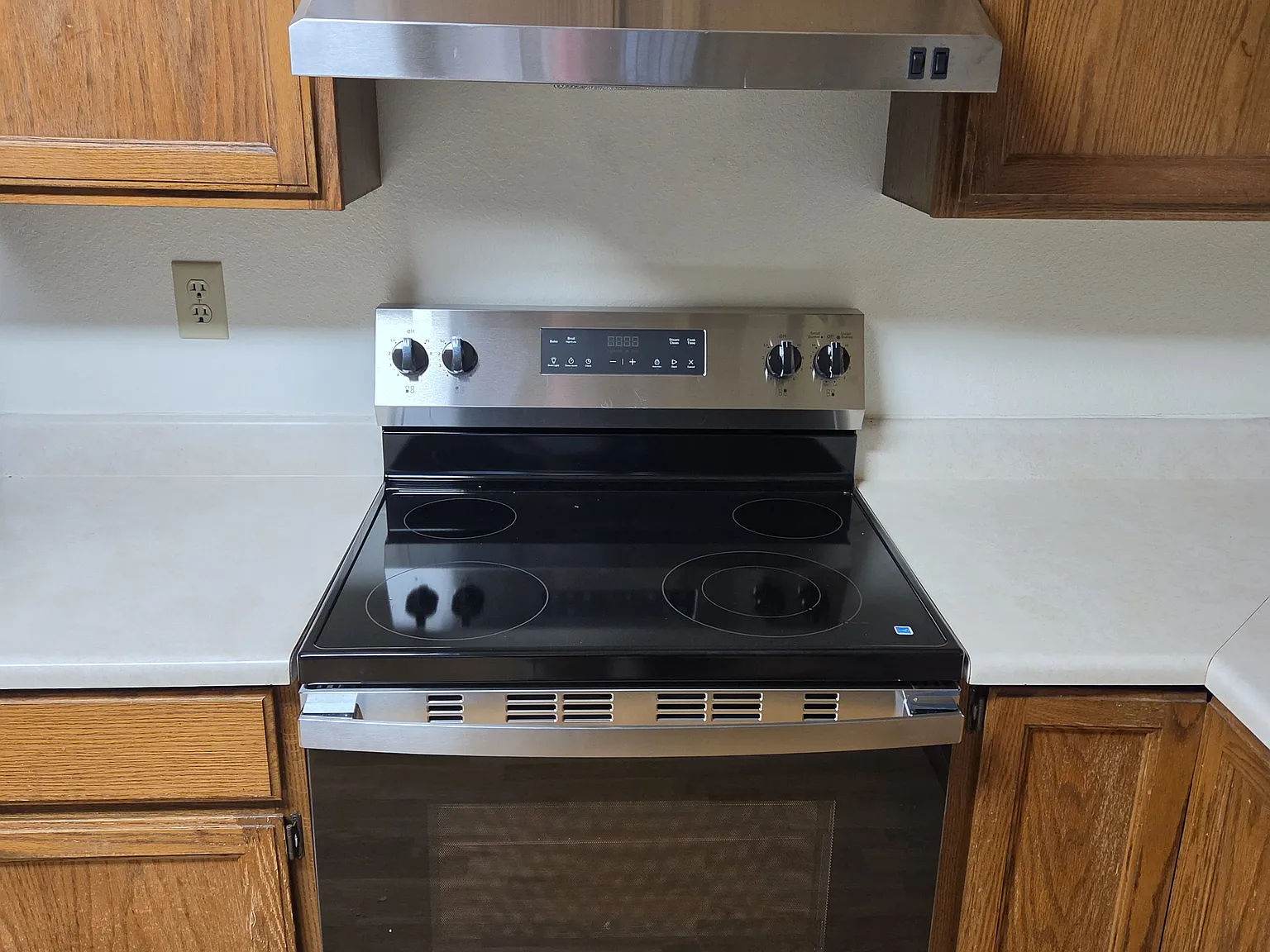 2 bed, 1000 sqft, $975 — Photo 4