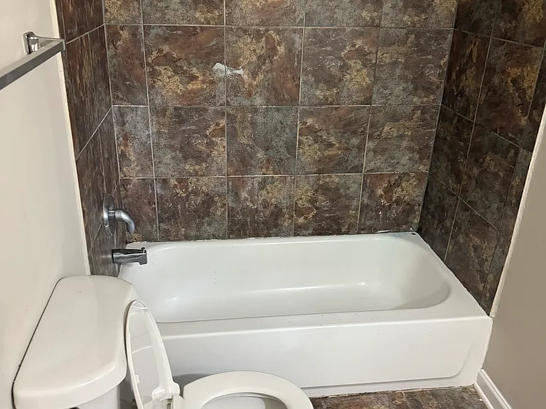 1585 Avon Ave SW — Photo 9