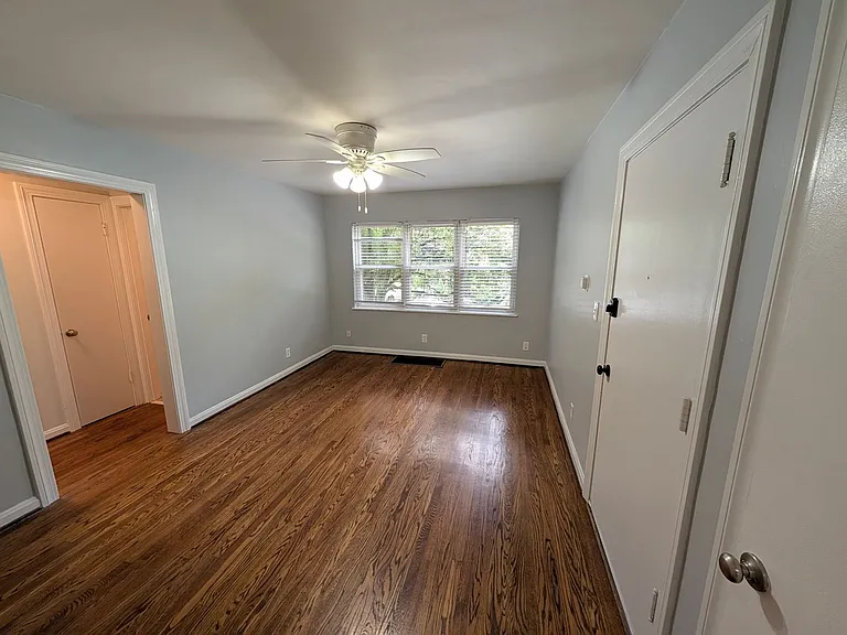 2200 Speed Ave — Photo 11