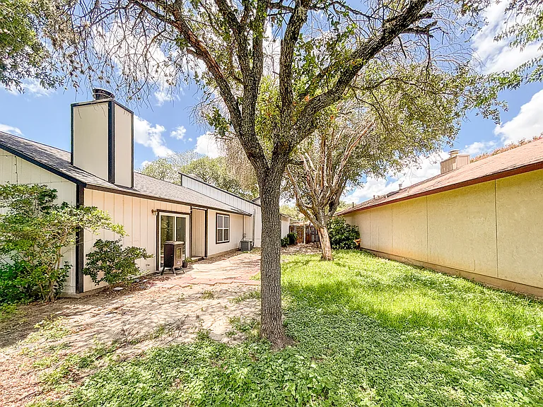 8634 Westgrove Dr — Photo 33