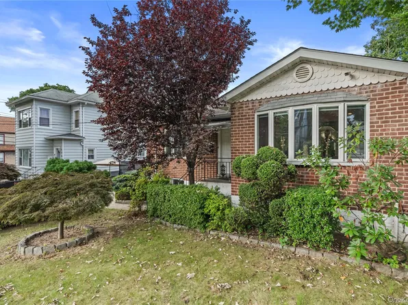 129 Sweetfield Circle, Yonkers, NY 10704