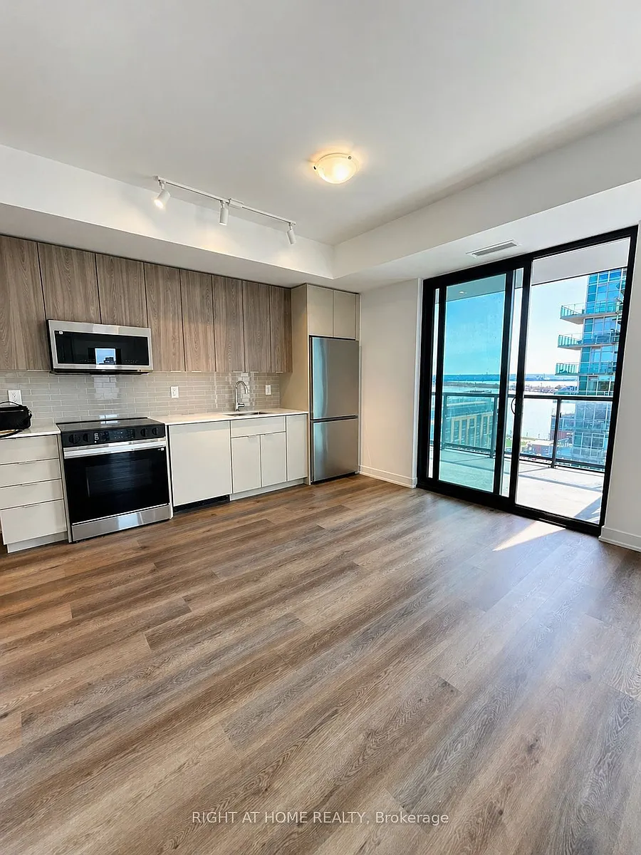 Building Photo - 2075 Lakeshore Rd #1209