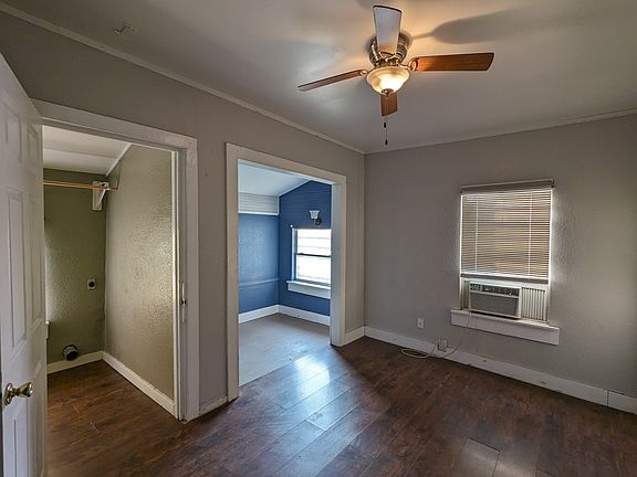 5th image of 1002 W Saint Francis St