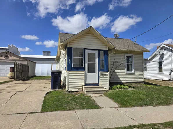 108 W Holmes St, Janesville, WI 53548