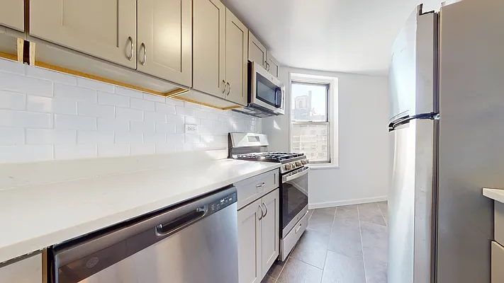 Rented by Bond New York | media 12