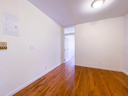 Rented by City Connections Realty | media 19