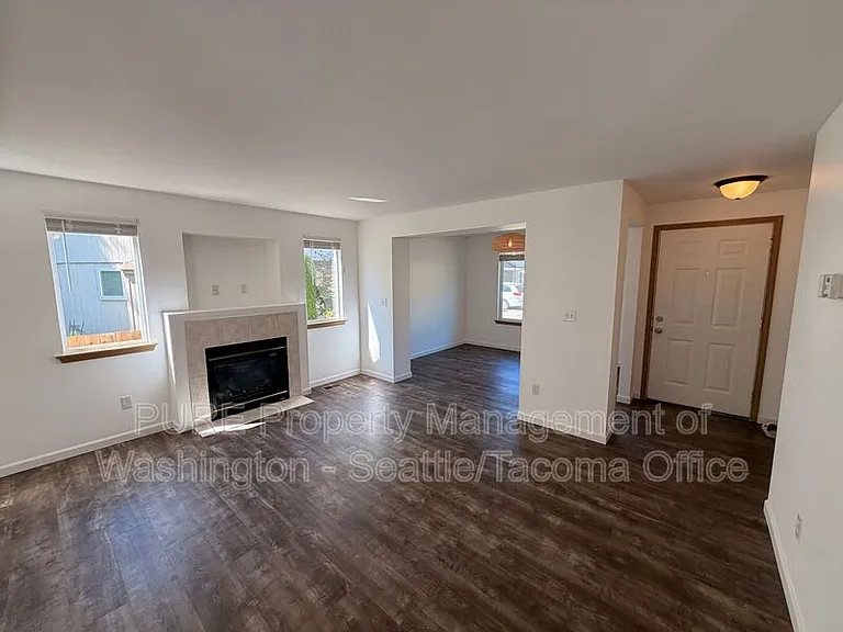 804 28th Ave SE — Photo 9