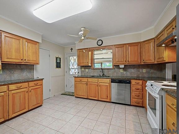 5th image of 11065 Bellarbor Dr