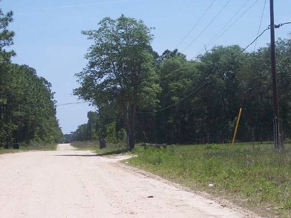 4th image of 109 Janice Dr