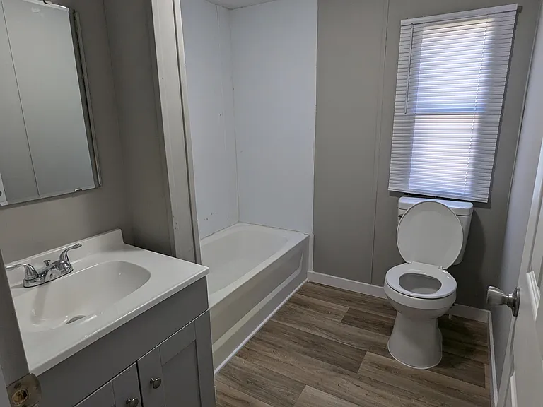 154 Callaway Ln — Photo 17