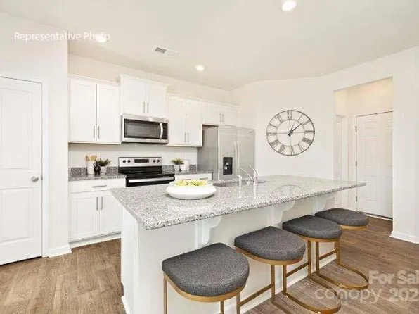 136 Court House Ave, York, SC 29745