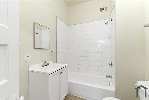 5130 Kensington Ave #2F — Photo 8