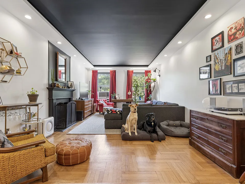 675 Walton Ave #4B