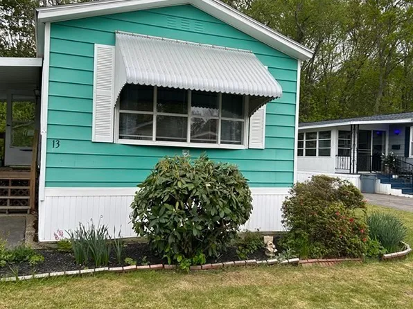 13 Southway, Taunton, MA 02780