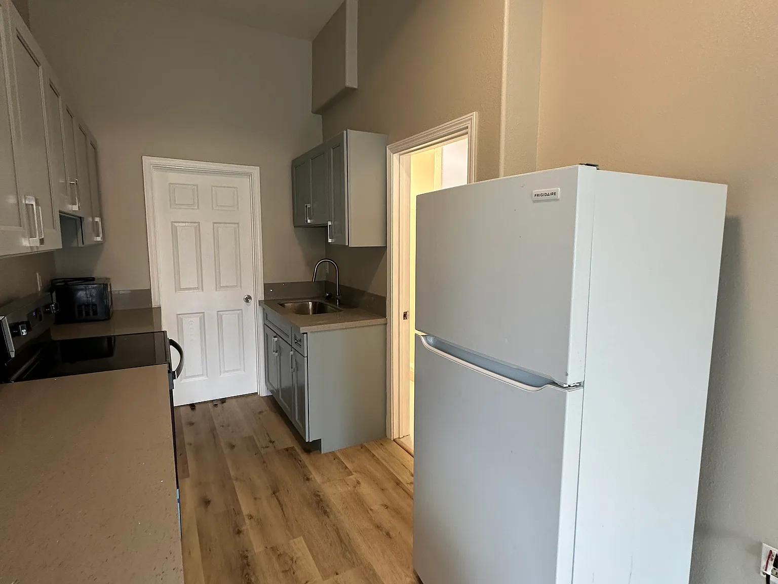 1 bed, $2,150 — Photo 3