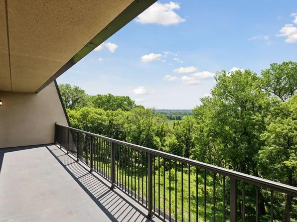 8121 34th Ave S Unit 204, Bloomington, MN 55425