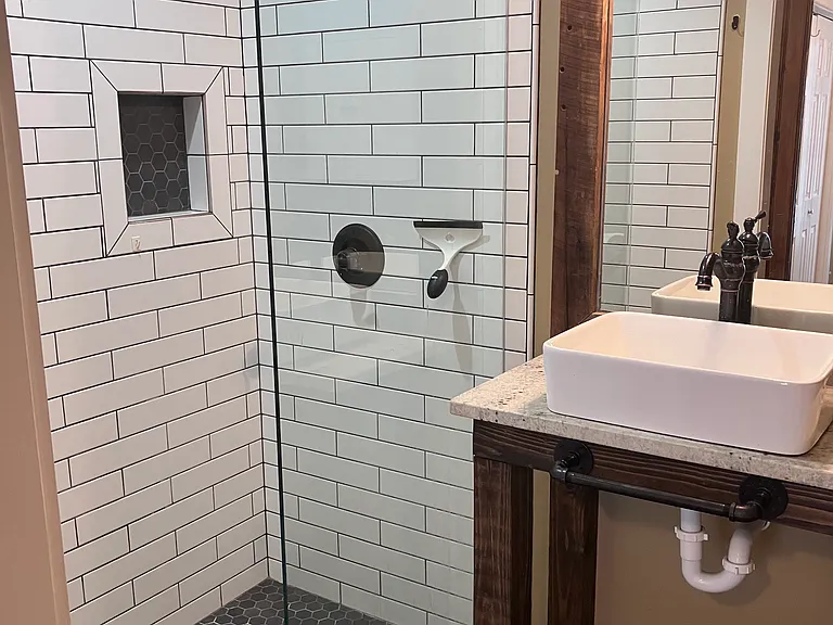 107 Elberta St — Photo 10