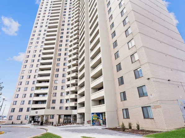 San Romanoway Apartments