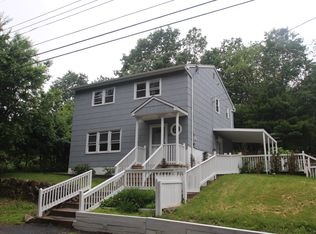 18 Bergen Trl, Hopatcong, NJ 07843