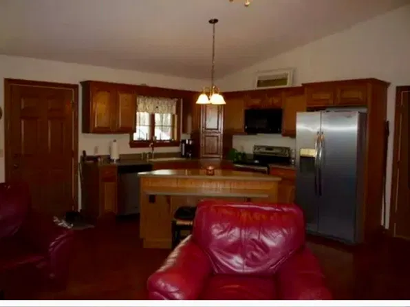 9726 Stephen Dr, Minerva, OH 44657