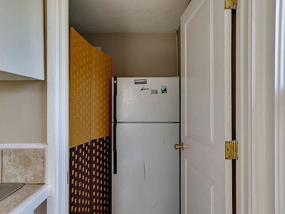 2nd image of 3531 Bellaire Dr S
