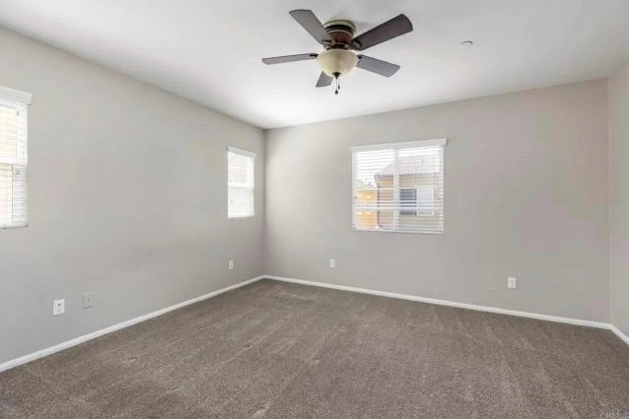 4 bed, 2.5 bath, 1831 sqft, $2,950 — Photo 2