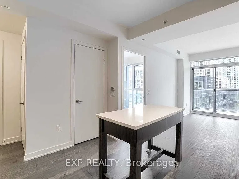 38 Iannuzzi St #813 — Photo 13