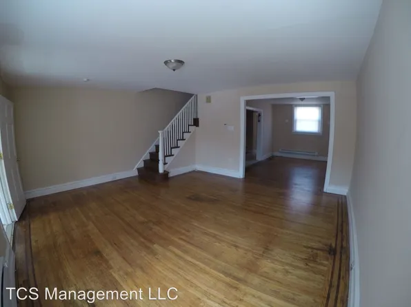 7039 Elmwood Ave, Philadelphia, PA 19142
