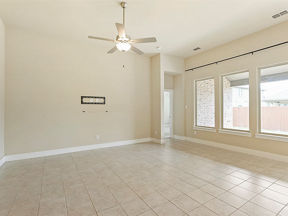 5th image of 1865 Arbor Dr