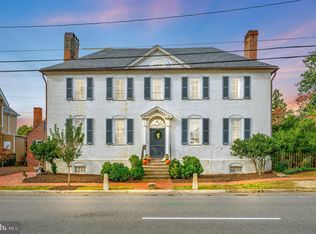 214 Caroline St, Fredericksburg, VA 22401