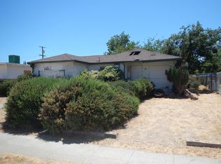 1136 E Grove Ave, Fresno, CA