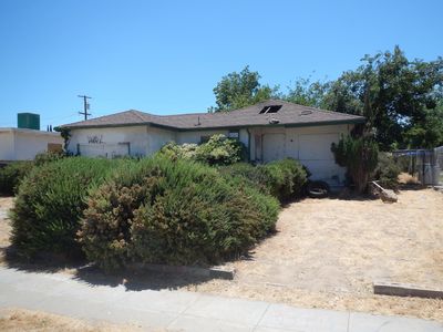 1136 E Grove Ave, Fresno, CA, 93706