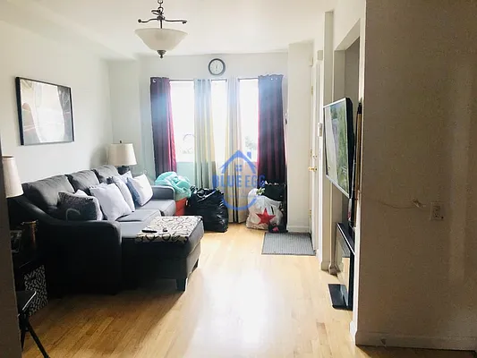 Rented by Blue Egg Realty Corp | media 12