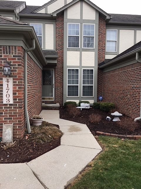 1st image of 41703 White Tail Ln