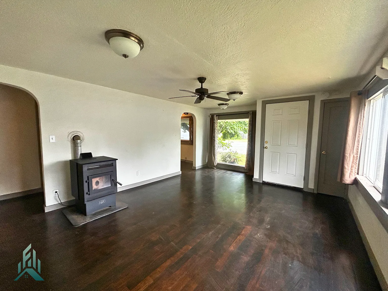 2 bed, 855 sqft, $1,495 — Photo 2