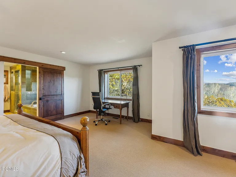 7240 Buckboard Dr — Photo 32