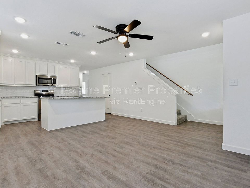 1st image of 103 E Bond St