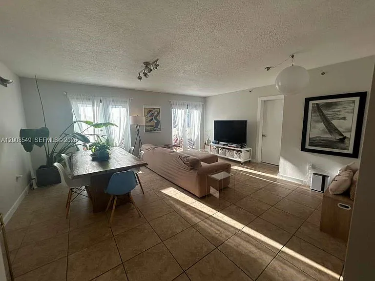 227 Michigan Ave #502 — Photo 13