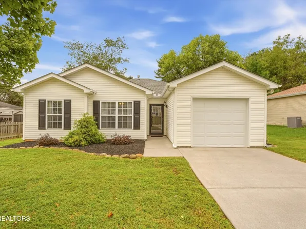 2326 Slate Valley Ln, Knoxville, TN 37923