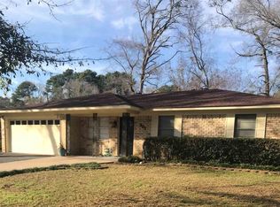 803 Redbud Ln, Longview, TX 75604