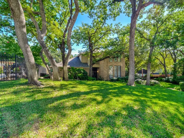 2709 Shadow Dr W, Arlington, TX 76006