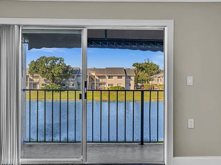 1163 Lake Terry Dr #N — Photo 21